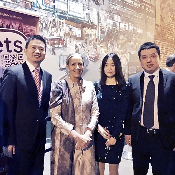 (L-R) Secretary Zheng Jiang, Baroness Fairhead, Anita Zhang, Counsellor Zhang Bin -- Northern Powerhouse Export Awards 2019 / ©ACOLINK